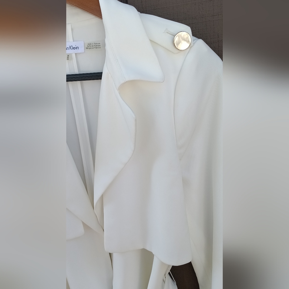 Calvin Klein Off-White Belted Trench Blazer (NWOT) – Size M - Picture 4 of 6